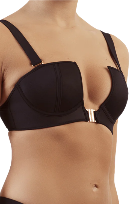 A women posing from the front in a Sama Danesh black underwire padded bikini top with thick removable straps, showcasing the sleek design and flattering fit.